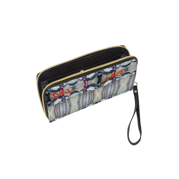 D&T Long Wallet With Black Hand Strap